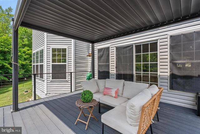 100 RIVER RIDGE LN, Fredericksburg, VA 22406
