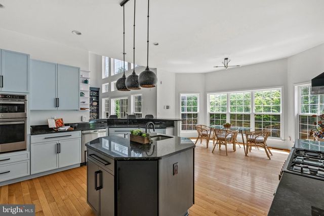 100 RIVER RIDGE LN, Fredericksburg, VA 22406