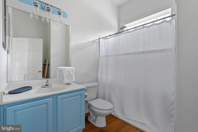 100 RIVER RIDGE LN, Fredericksburg, VA 22406