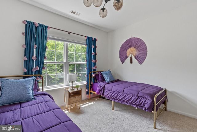 100 RIVER RIDGE LN, Fredericksburg, VA 22406
