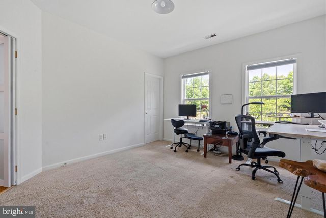 100 RIVER RIDGE LN, Fredericksburg, VA 22406