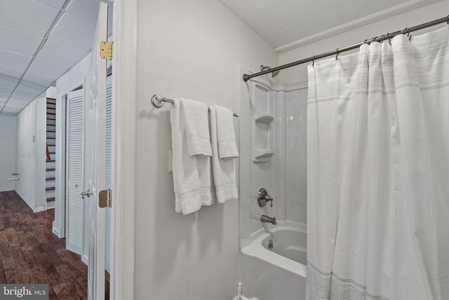 100 RIVER RIDGE LN, Fredericksburg, VA 22406