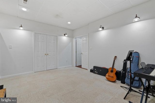 100 RIVER RIDGE LN, Fredericksburg, VA 22406
