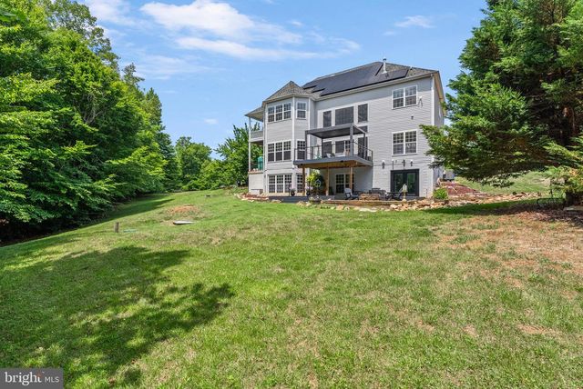100 RIVER RIDGE LN, Fredericksburg, VA 22406