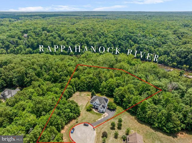 100 RIVER RIDGE LN, Fredericksburg, VA 22406