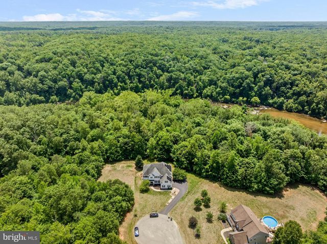 100 RIVER RIDGE LN, Fredericksburg, VA 22406