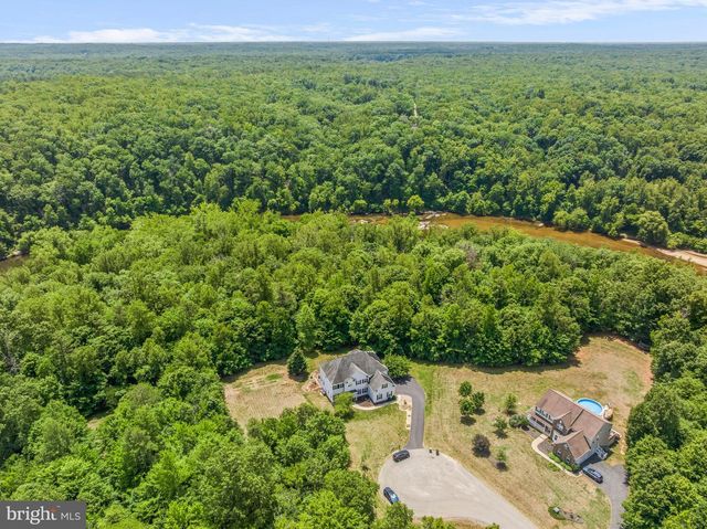 100 RIVER RIDGE LN, Fredericksburg, VA 22406