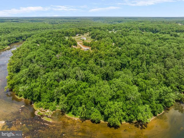 100 RIVER RIDGE LN, Fredericksburg, VA 22406