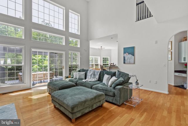 100 RIVER RIDGE LN, Fredericksburg, VA 22406