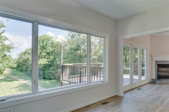 936 Wilson LN, Hampton, VA 23663