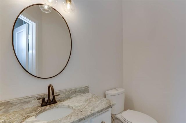 936 Wilson LN, Hampton, VA 23663