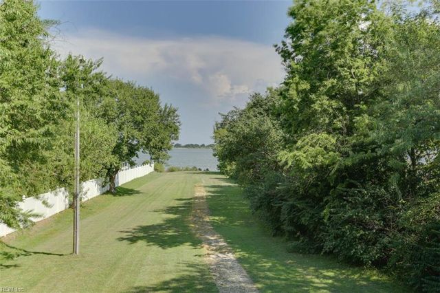 936 Wilson LN, Hampton, VA 23663