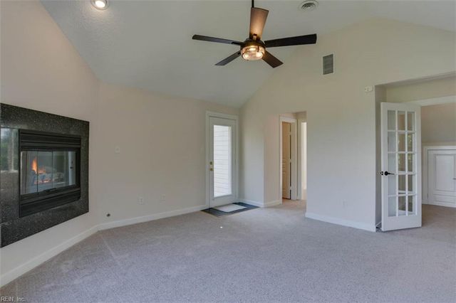 936 Wilson LN, Hampton, VA 23663