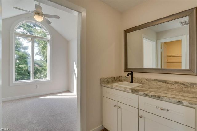 936 Wilson LN, Hampton, VA 23663