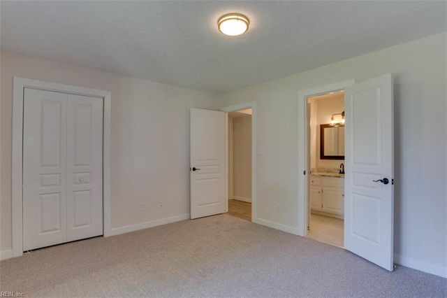 936 Wilson LN, Hampton, VA 23663
