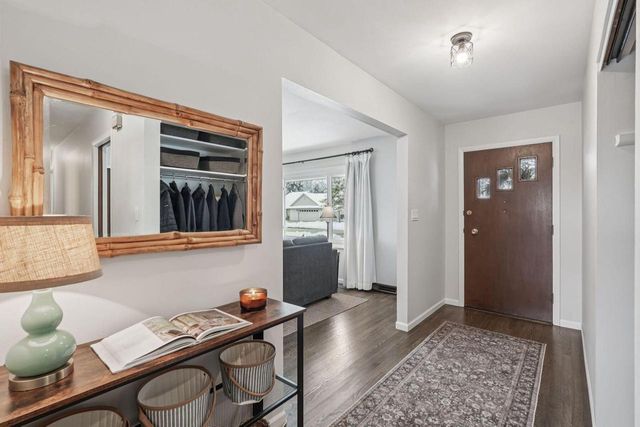 1213 W Glen River ROAD, Glendale, WI 53217