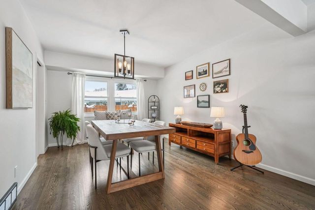 1213 W Glen River ROAD, Glendale, WI 53217