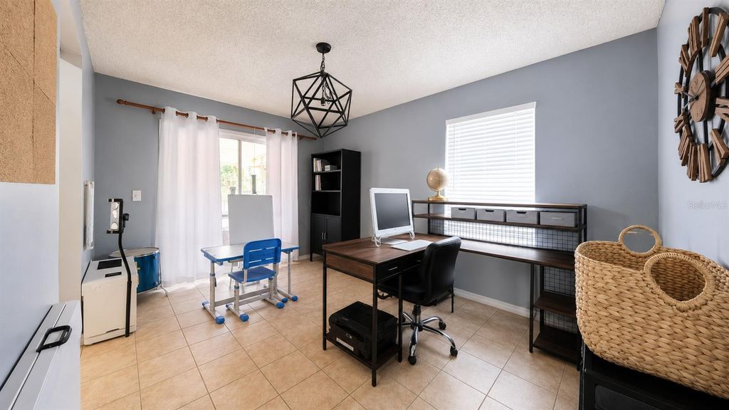 Image 11 of property listing at 257 CLEMENS COURT, Orlando, FL 32828