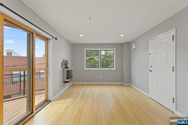416 63rd Street 2A, West New York, NJ 07093
