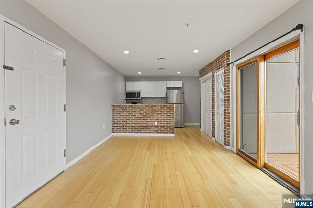 416 63rd Street 2A, West New York, NJ 07093