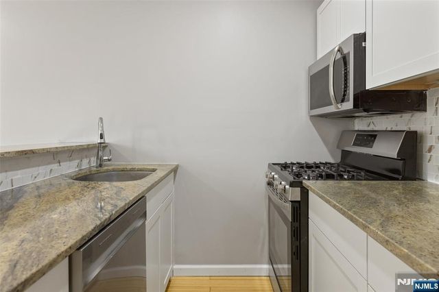 416 63rd Street 2A, West New York, NJ 07093