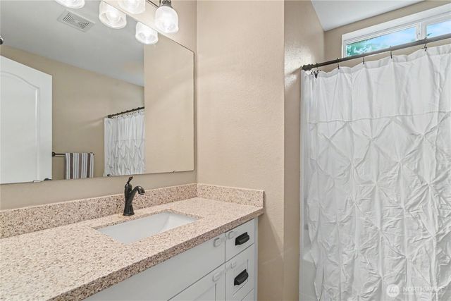 8011 Countrywood Drive SE, Olympia, WA 98501