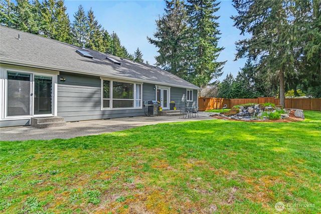 8011 Countrywood Drive SE, Olympia, WA 98501