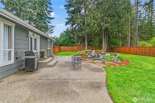 8011 Countrywood Drive SE, Olympia, WA 98501