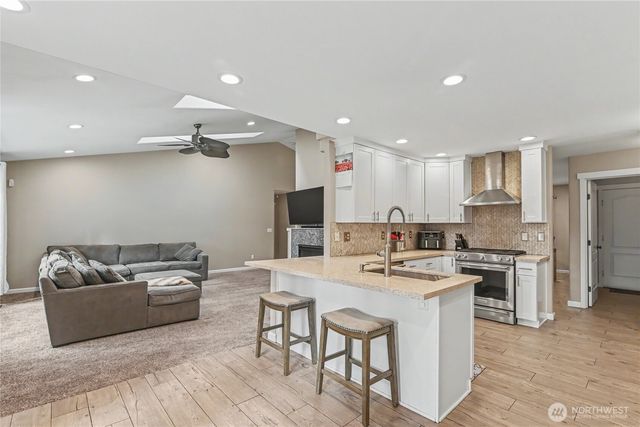 8011 Countrywood Drive SE, Olympia, WA 98501