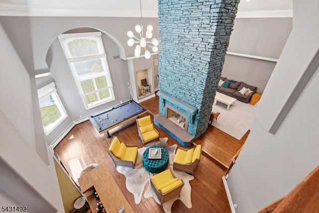 305 Blauvelt Ct, Paramus Boro, NJ 07652