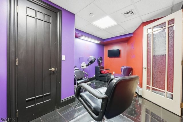 305 Blauvelt Ct, Paramus Boro, NJ 07652