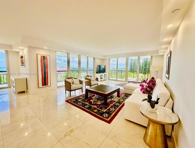 901 E Camino Real 7D, Boca Raton, FL 33432