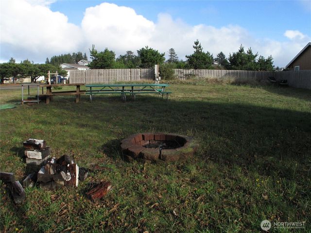 704 347th Place, Ocean Park, WA 98640