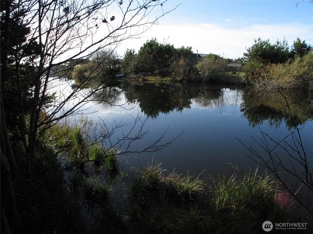 704 347th Place, Ocean Park, WA 98640