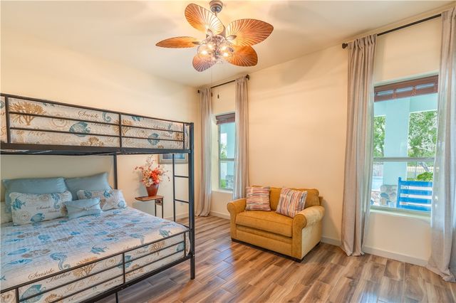 1236 Redfish Dr, Riviera, TX 78379