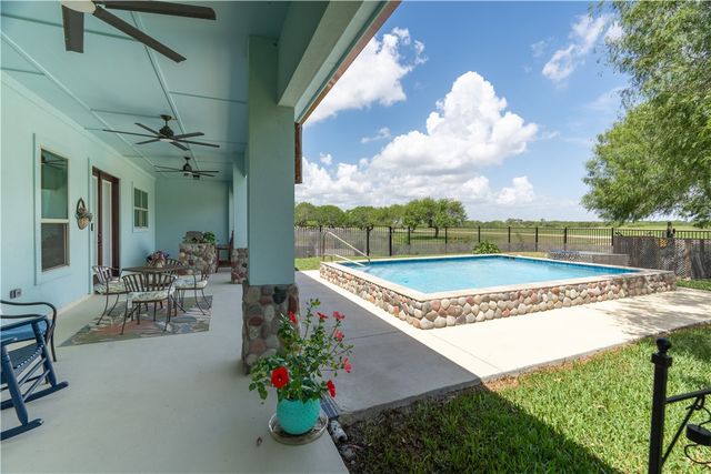 1236 Redfish Dr, Riviera, TX 78379