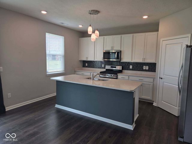7232 Parkstay Lane, Camby, IN 46113