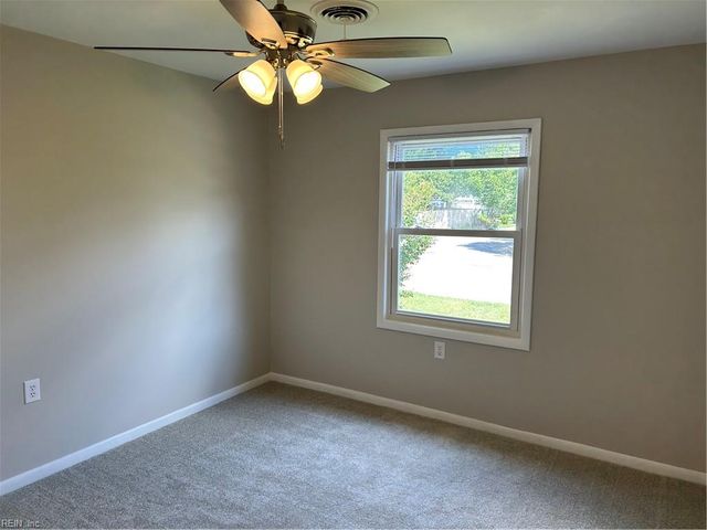 247 Malden LN, Newport News, VA 23602