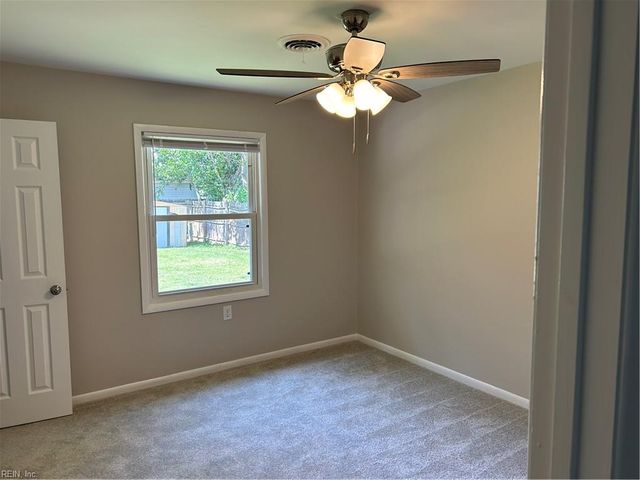 247 Malden LN, Newport News, VA 23602