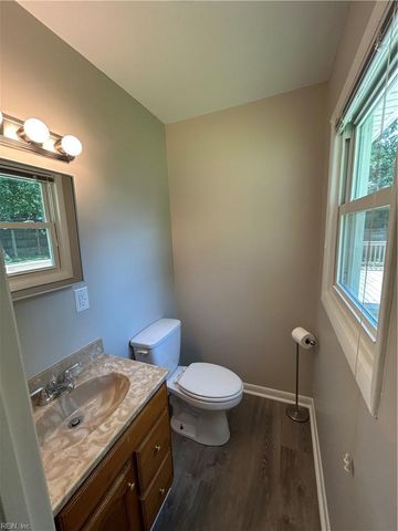 247 Malden LN, Newport News, VA 23602