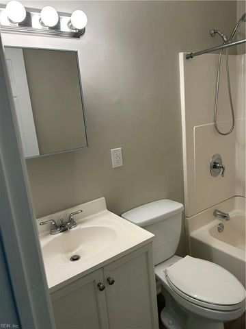 247 Malden LN, Newport News, VA 23602
