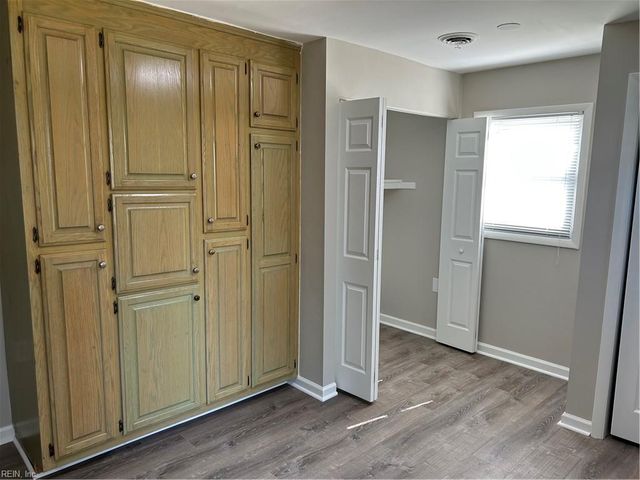 247 Malden LN, Newport News, VA 23602