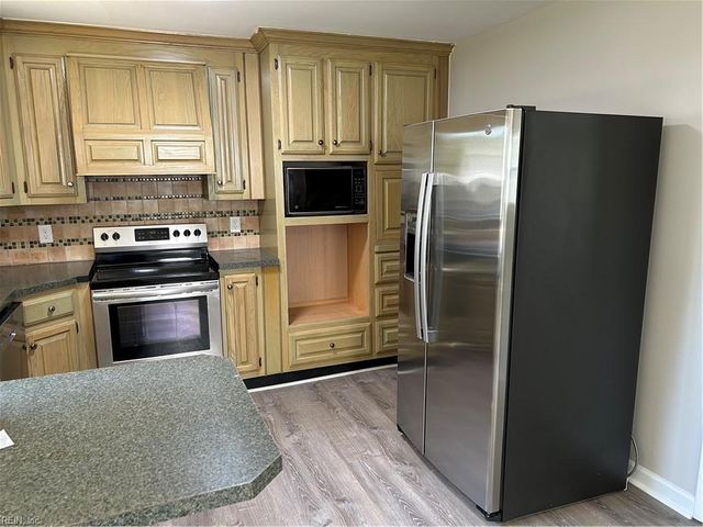 247 Malden LN, Newport News, VA 23602