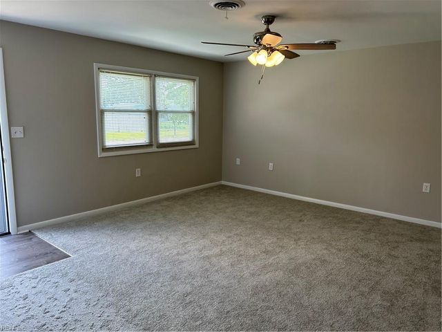 247 Malden LN, Newport News, VA 23602