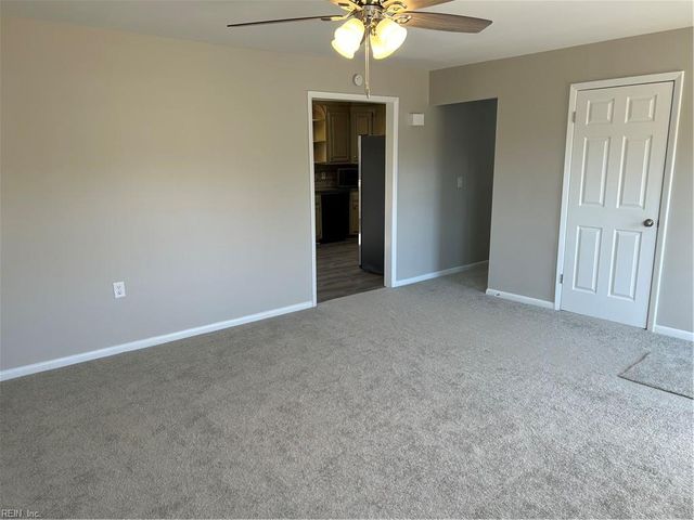 247 Malden LN, Newport News, VA 23602