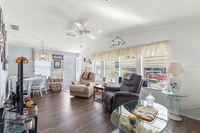 556 MOUNT OAK AVENUE NE 738, St Petersburg, FL 33702