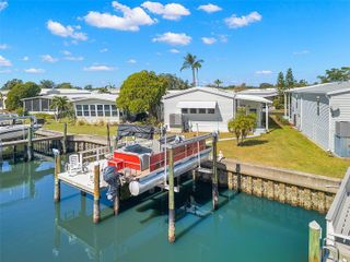 556 MOUNT OAK AVENUE NE 738, St Petersburg, FL 33702