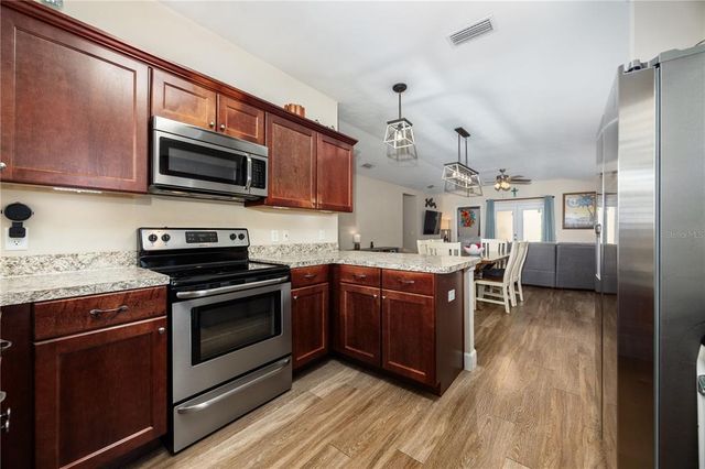 25111 SW 6TH LANE, Newberry, FL 32669