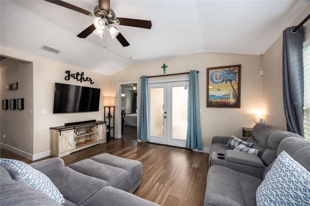 25111 SW 6TH LANE, Newberry, FL 32669
