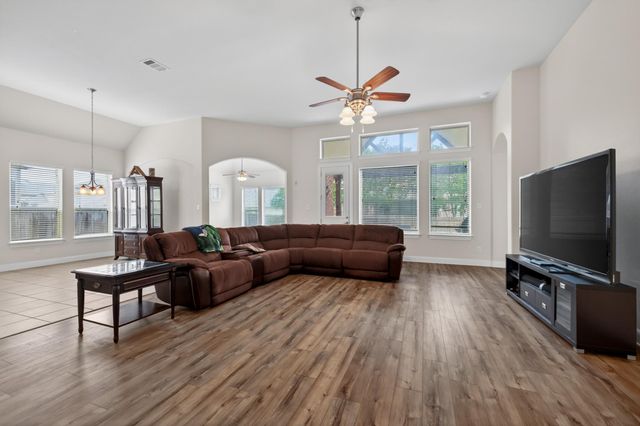 1017 Tabernash DR, Leander, TX 78641
